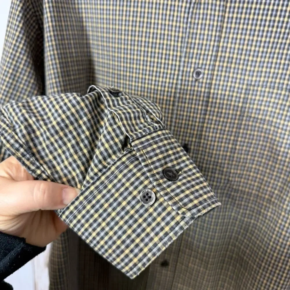 Banana Republic, Men's Black and Tan Plaid Shirt. Size XL. Good used condition!